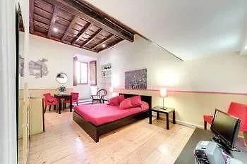 Pantheon 2 Bed and Breakfast 4*
